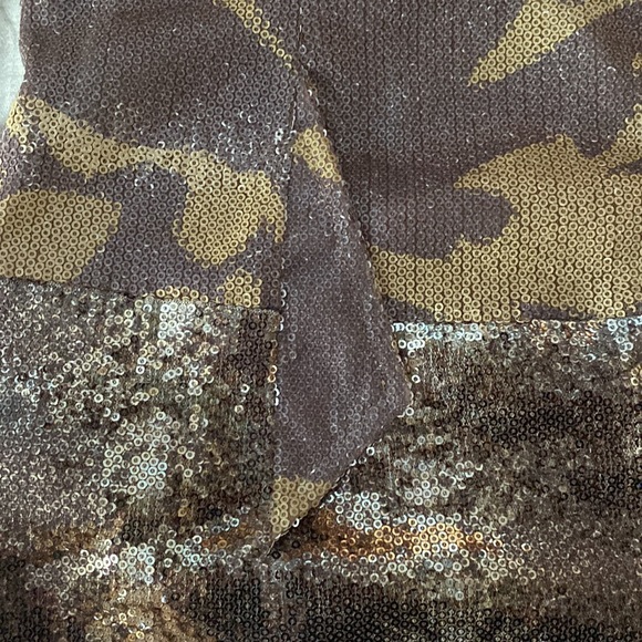 Gold and sequins Mini dress - Picture 10 of 11